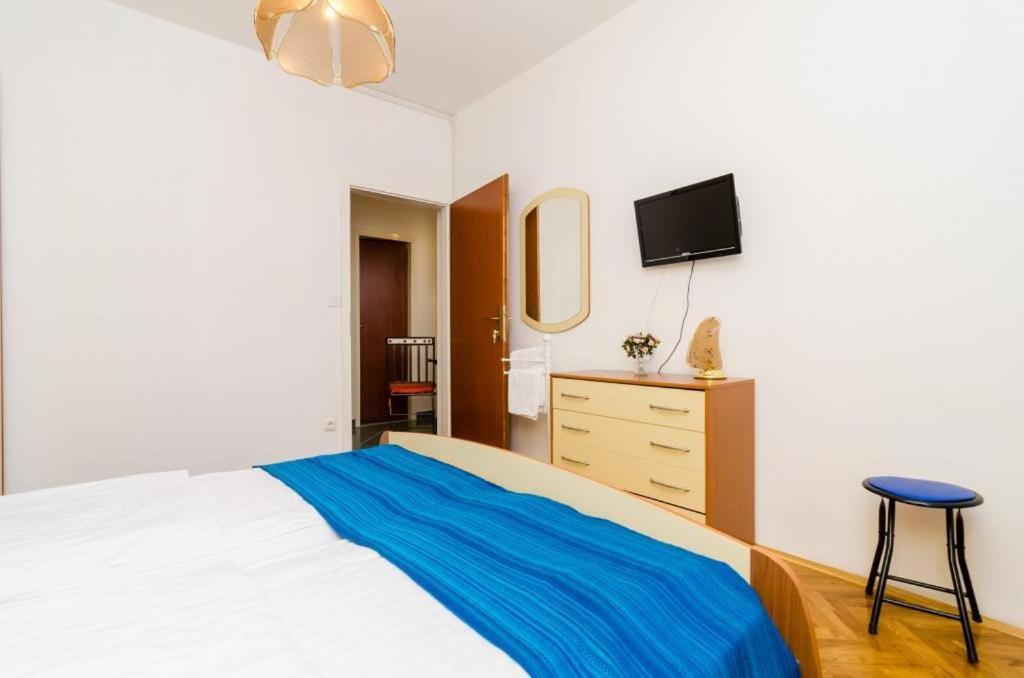 Peco Apartment *